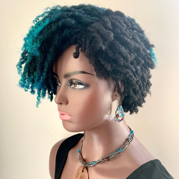 Short Effortless Style Ombre Teal Premium Fiber Dreadlock Wig - Picture 4 of 5